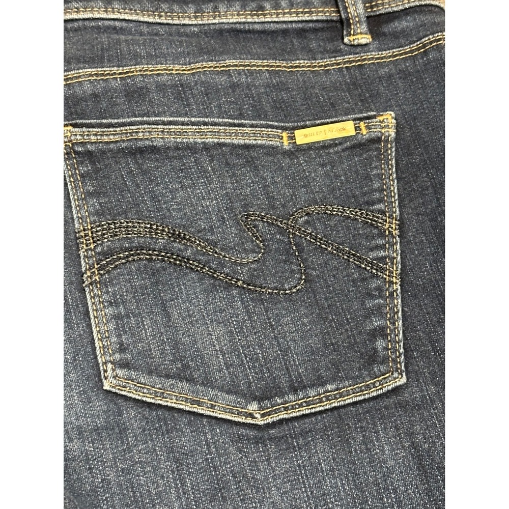 White House Black Market Boot Leg Jeans Dark Wash Blue Denim 8S Short Rise - Picture 8 of 8
